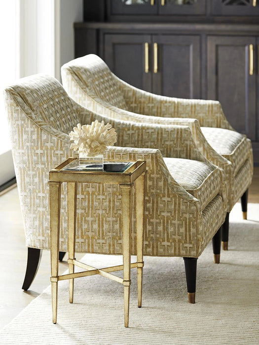 Lexington Furniture Carlyle Sheldon Chairside Table