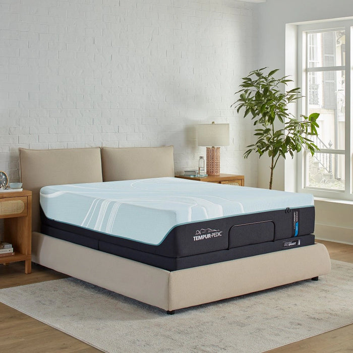 TEMPUR-LuxeAdapt Mattress