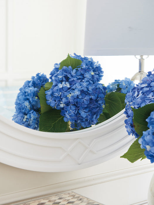 Lexington Furniture Avondale Carreno Round Mirror in White