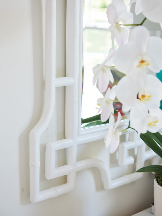 Lexington Furniture Avondale Hyde Rectangular Mirror in White