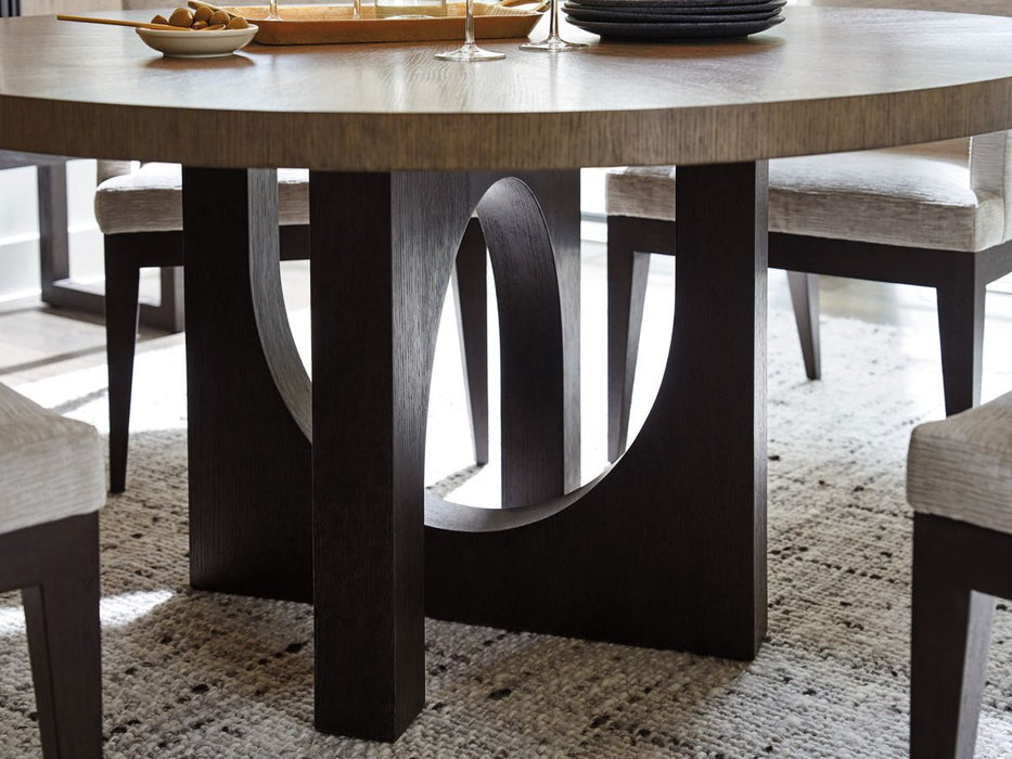 Lexington Furniture Zanzibar Regent Round Dining Table in Senegal