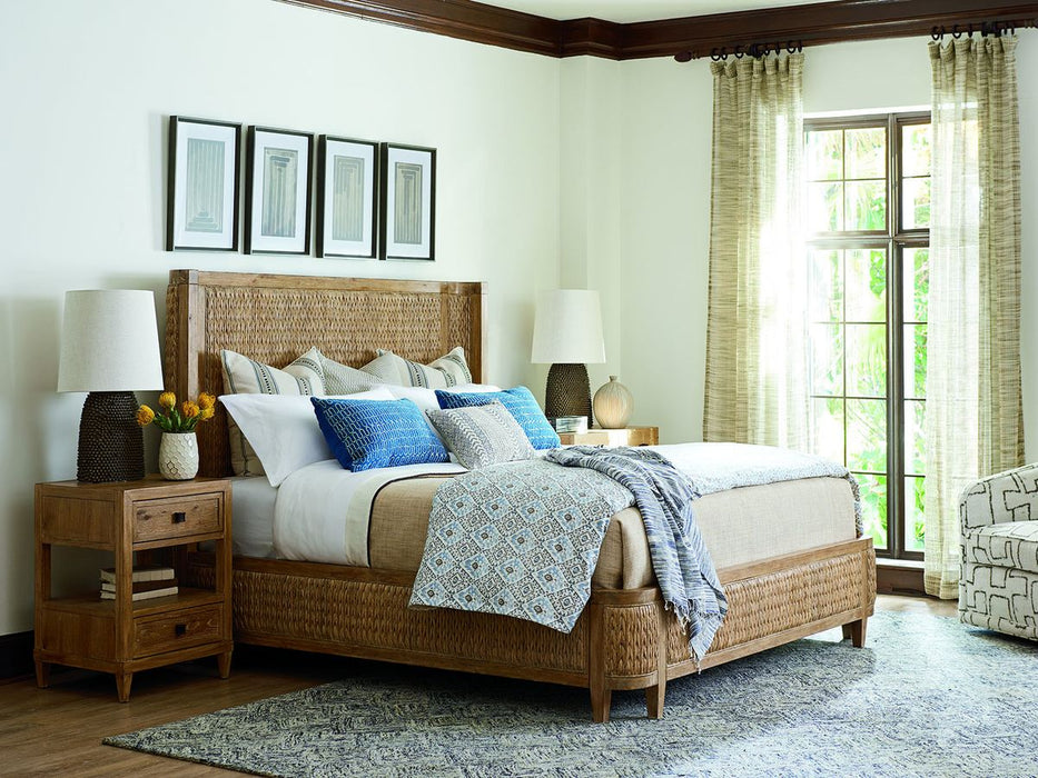 Tommy Bahama Home Los Altos Queen Ivory Coast Woven Bed in Natural Oak