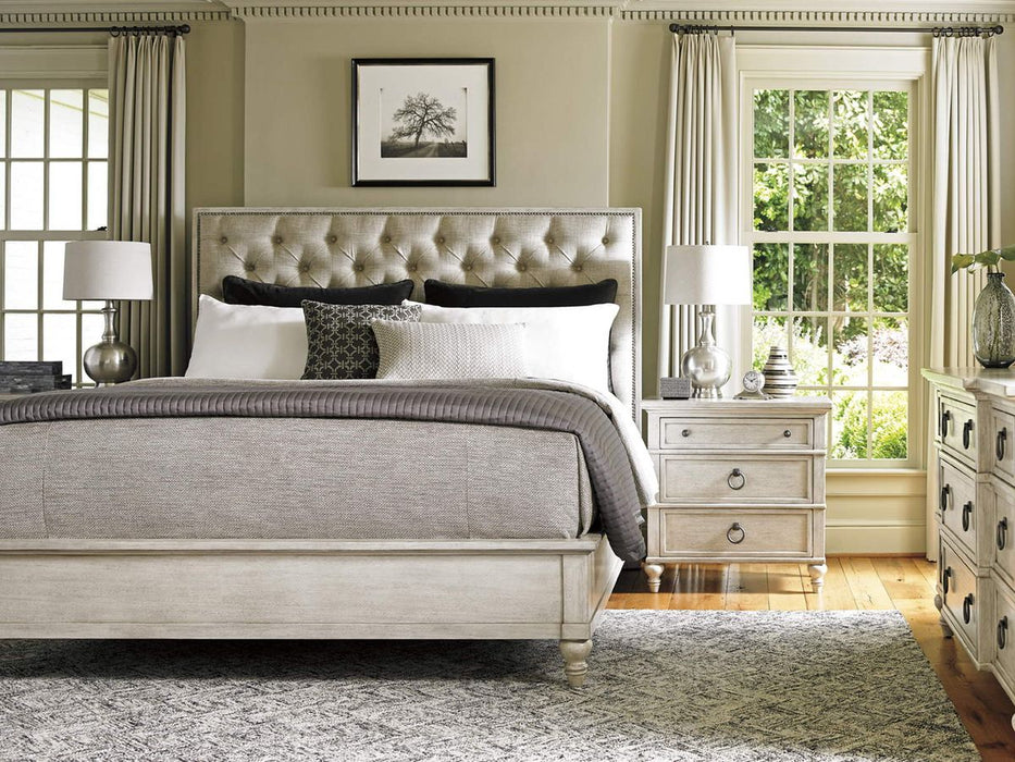 Lexington Oyster Bay Queen Sag Harbor Tufted Upholstered Bed in Distressed