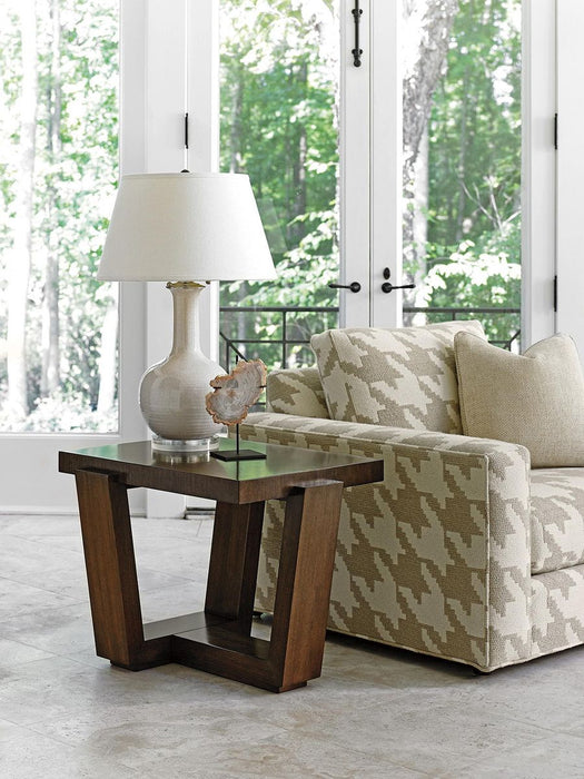 Lexington Laurel Canyon Esplanade End Table in Cherry